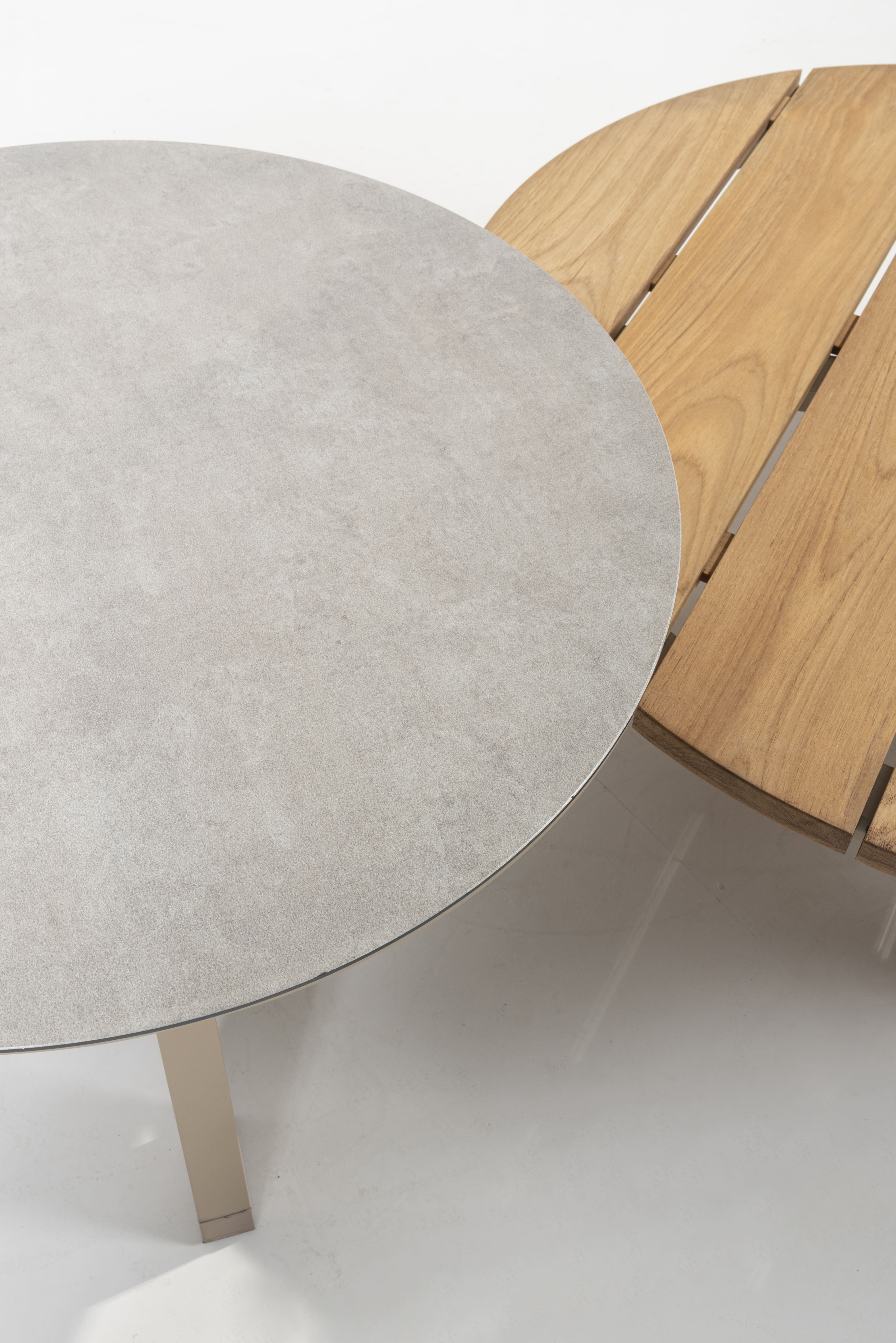 Taste 4SO Emma Set aus 2 Couchtischen Latte Ø65 und Ø80cm Showmodell